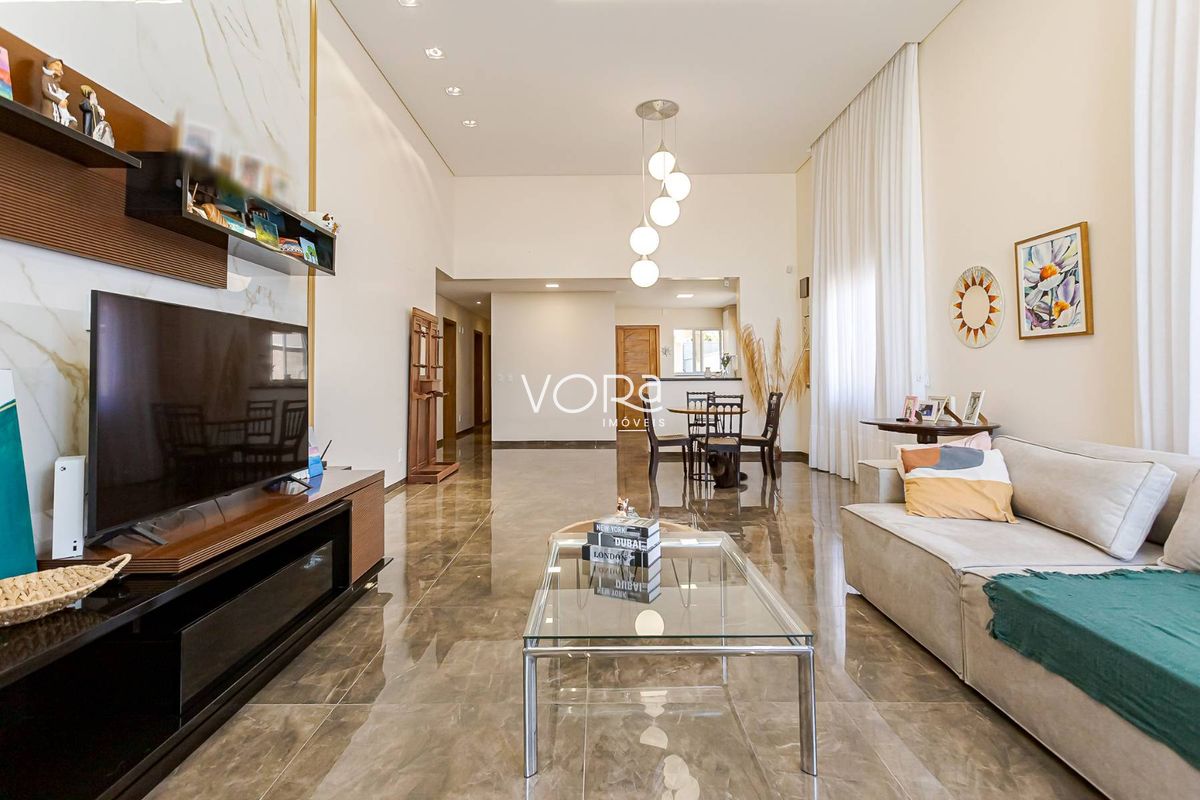 Casa, 3 quartos, 220 m² - Foto 6