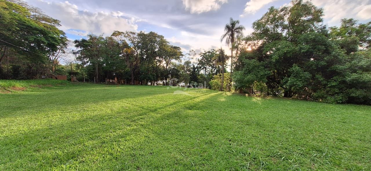 Terreno à Venda de Esquina com 1.450 m², a 50m da Represa em Ponta dos Cambarás - Avaré. Foto 2