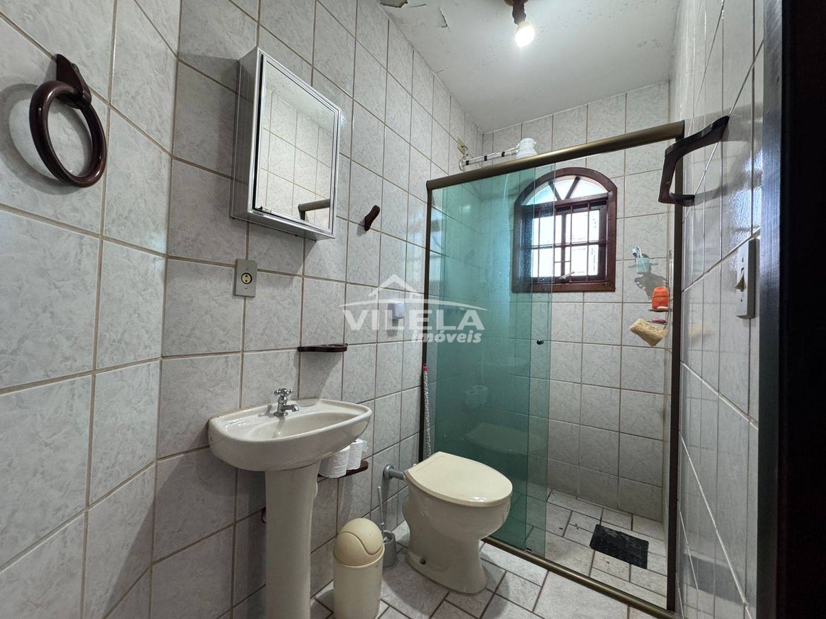 Casa com Piscina-Lado Praia-Bairro Indaiá-Caraguatatuba-Sp