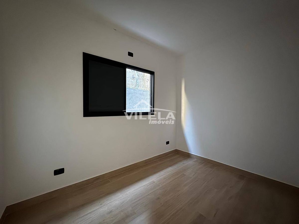 Casa com acabamento fino e moderno-bairro golfinho-caraguatatuba-sp
