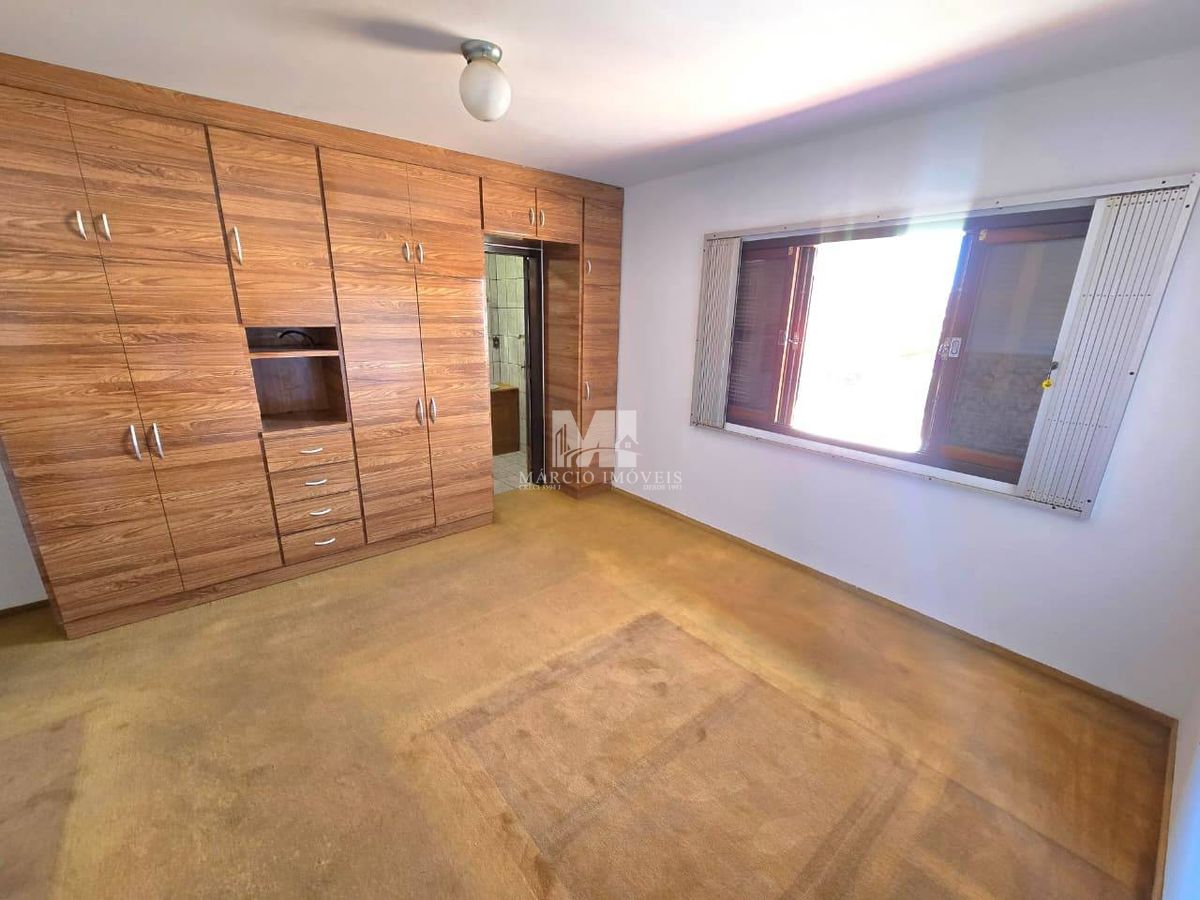 Casa no Centro de Barra Velha próximo a praia