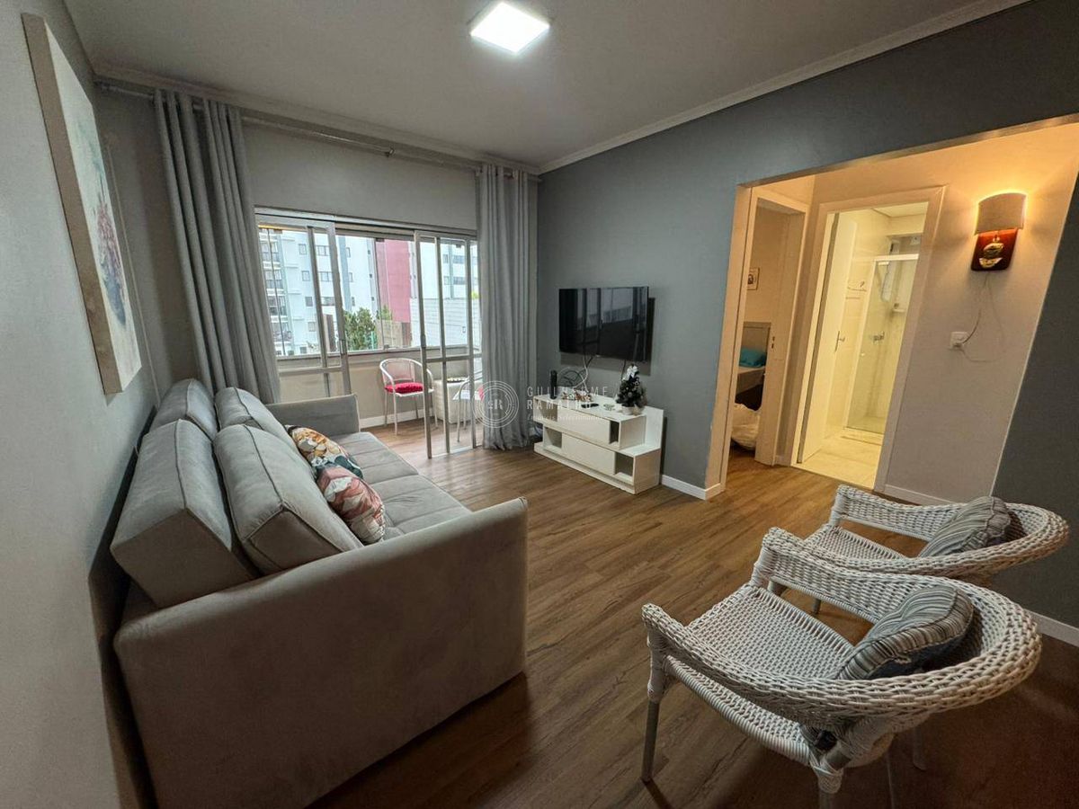 Temporada Ed. Aconcágua: 2 quartos // quadra mar // ar condicionado // wifi - Apartamento em Centro, Balneário Camboriú - para temporada - IMOBILIÁRIA GUILHERME LTDA