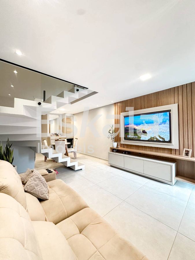 Casa geminada semimobiliada com 03 dormitórios beira rio - guaramirim