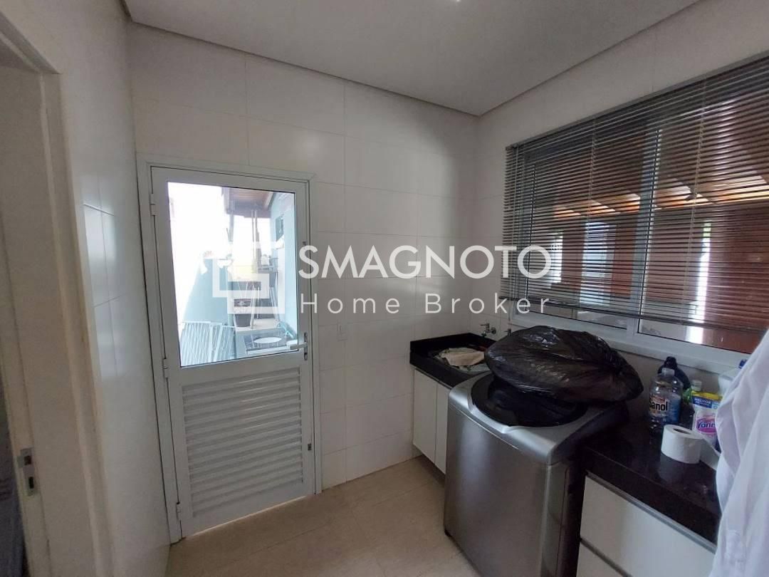 Vendo Sobrado no condomínio Aguas de São Pedro 3 suítes, piscina e excelente nível de acabamento!
