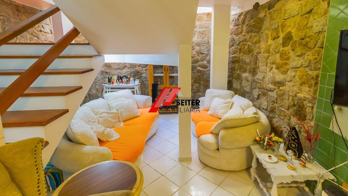 Casa a venda Trindade Florianopolis