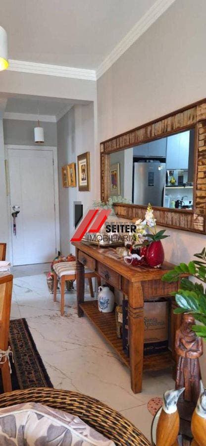 Apartamento de 3 quartos sendo uma suíte à venda no bairro Itacorubi em Florianópolis