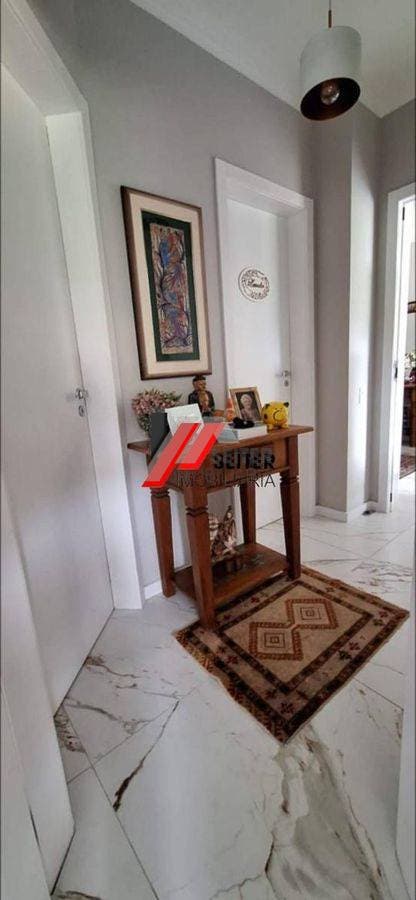 Apartamento de 3 quartos sendo uma suíte à venda no bairro Itacorubi em Florianópolis