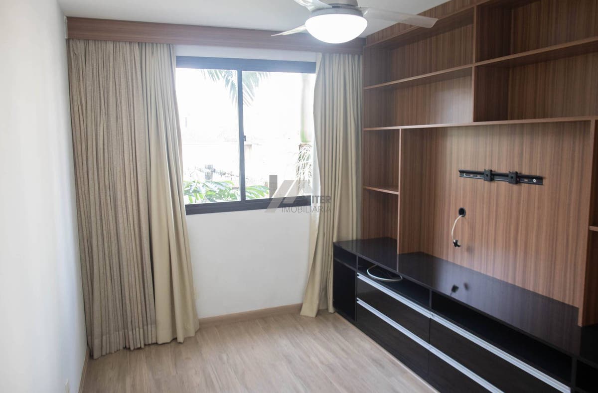 Apartamento com 3 quartos, Centro - Florianópolis