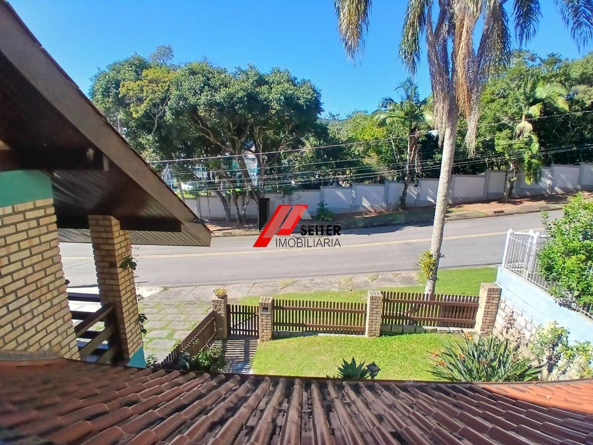 Casa a venda no João paulo próximo ao floripa shopping