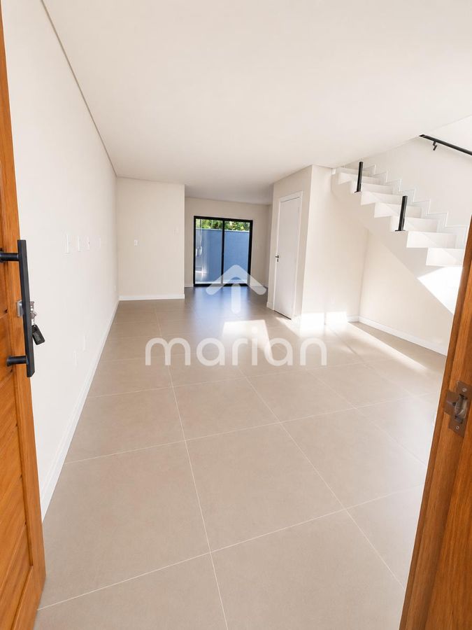 Sobrado com 2 quartos, Praia Grande - Penha