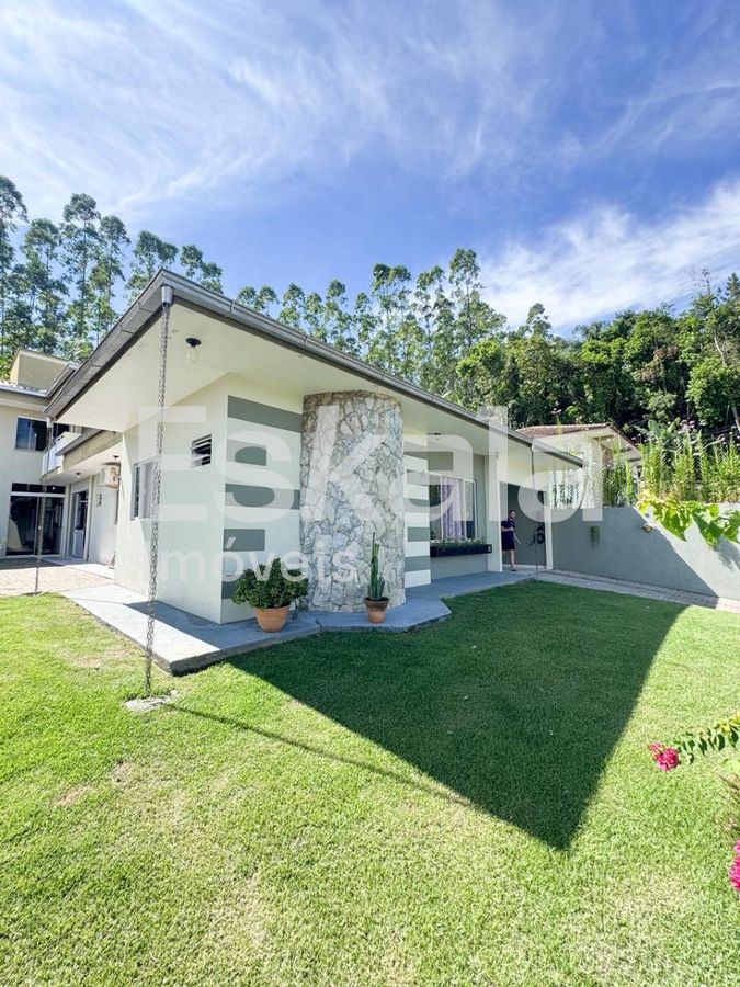 Casa Com 02 Suítes + 01 Dormitório Tifa Martins - Jaraguá Do Sul