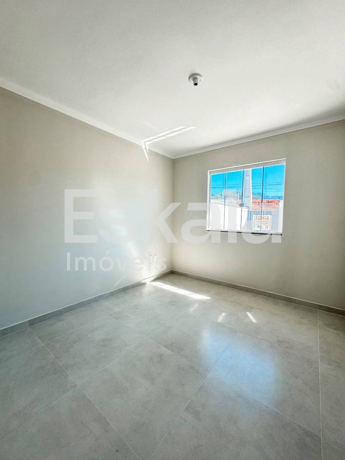 Casa geminada com 02 quartos três rios do norte - jaraguá do sul