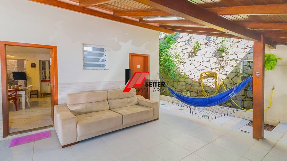 Casa a venda Trindade Florianopolis