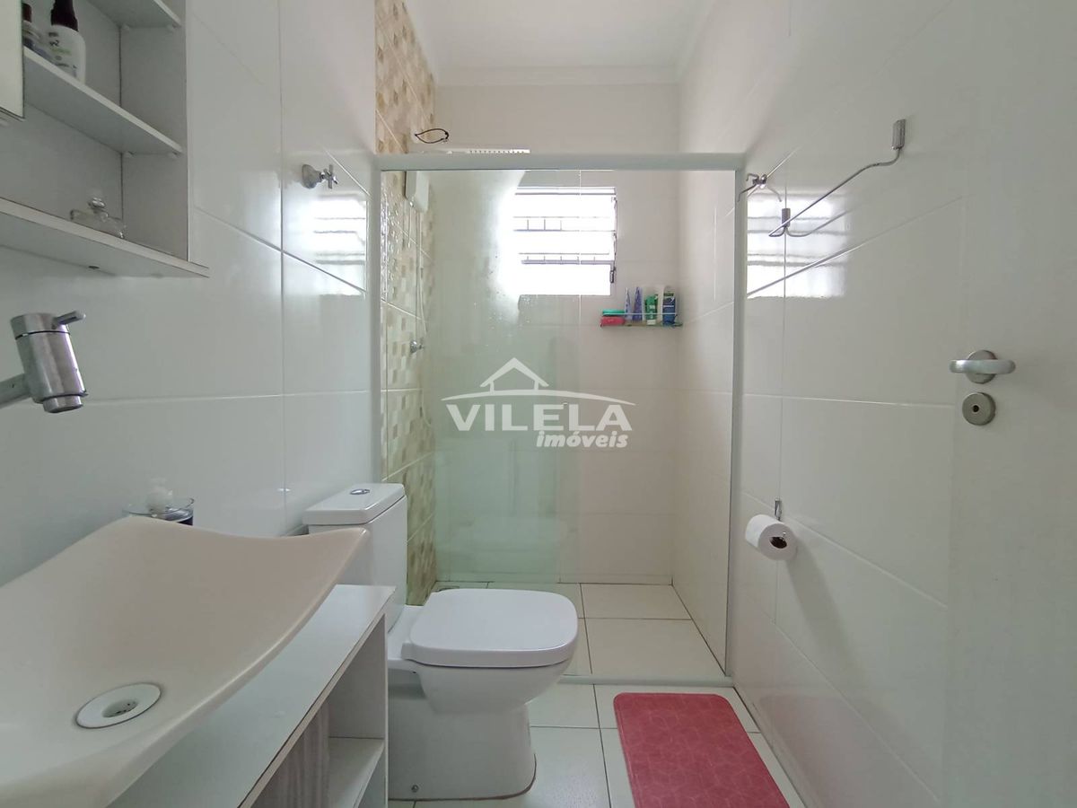 Linda casa com piscina no morro do algodão