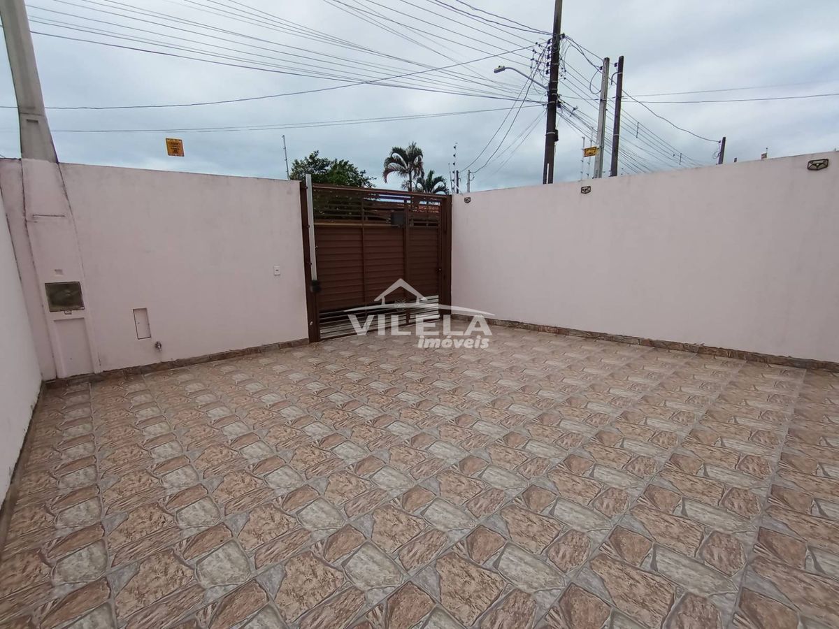 Linda casa com piscina no morro do algodão
