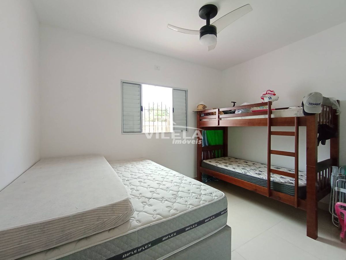 Linda casa com piscina no morro do algodão