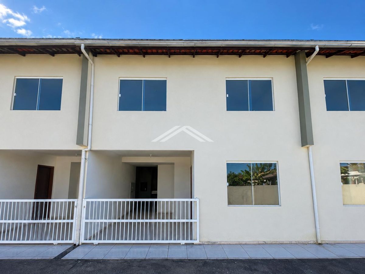 Sobrado com 3 Quartos, Maresia - Sobrado em Maresia, Itapoá - para locação - Imobiliária Sperandio
