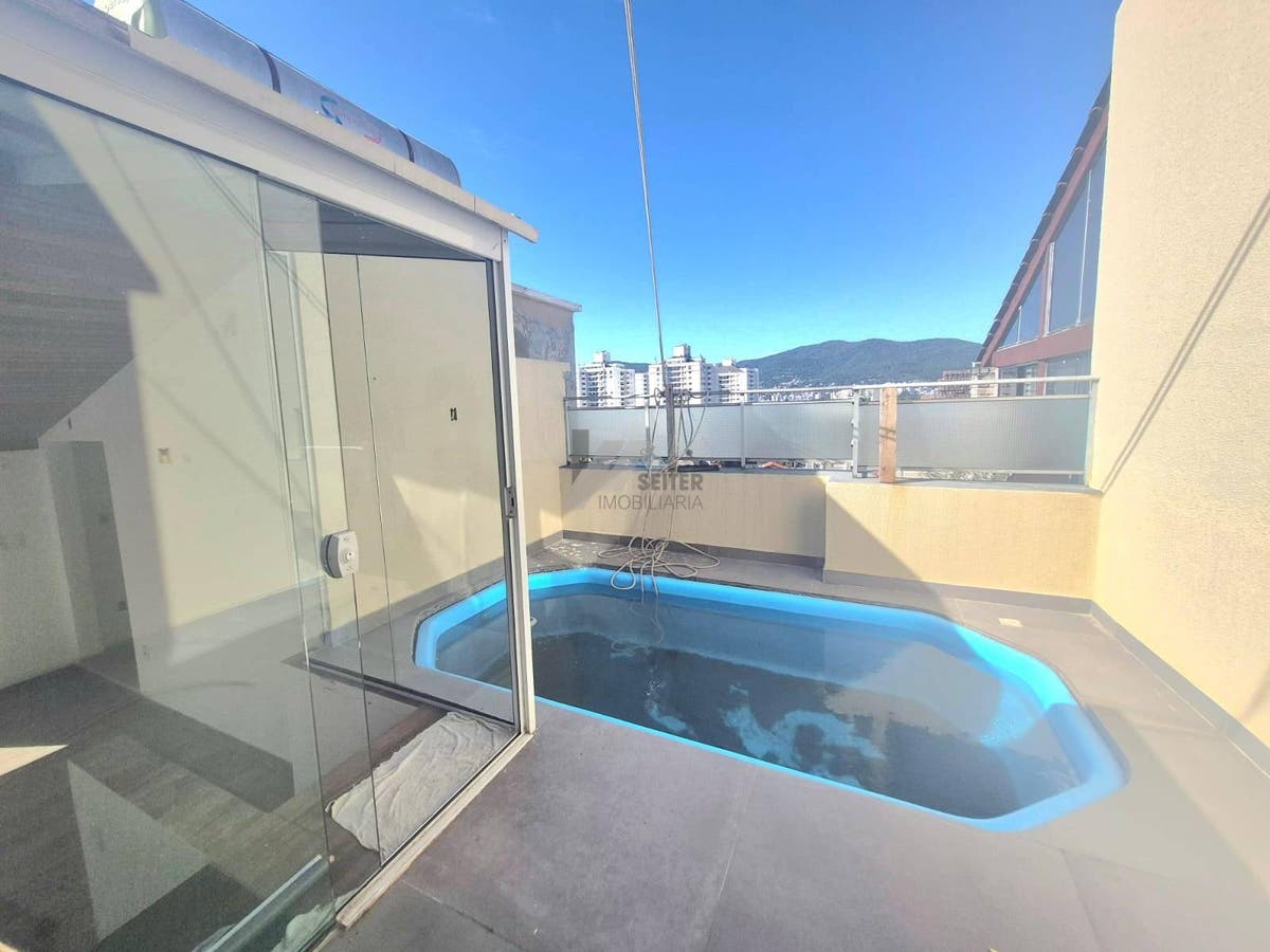 Apartamento de 5 quartos sendo 2 suites para alugar na trindade florianopolis