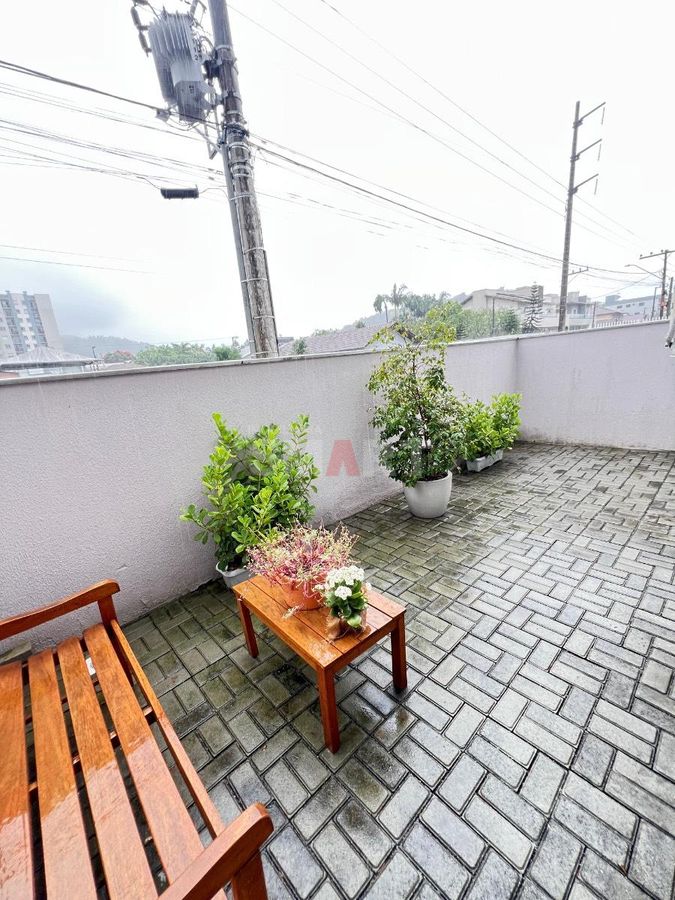 Apartamento Semimobiliado - São Luís