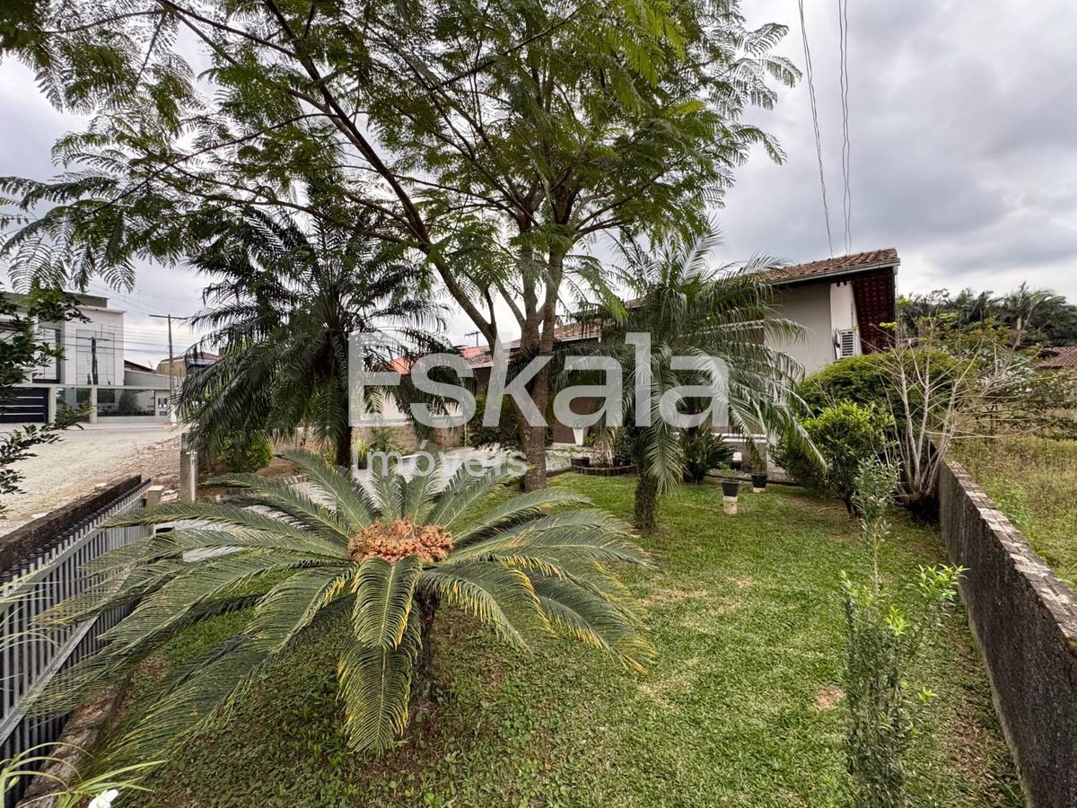 Casa Semimobiliada Com 01 Suíte + 02 Quartos Avaí - Guaramirim