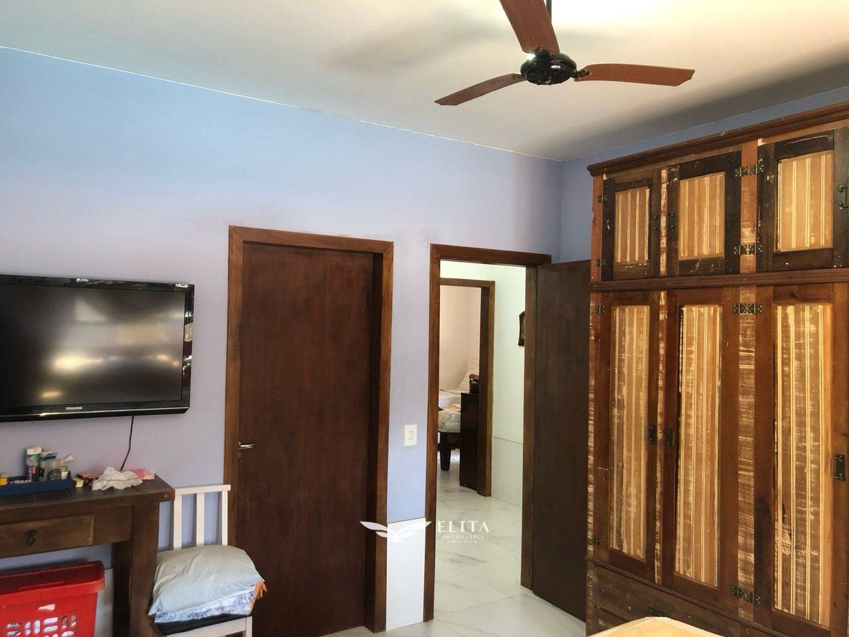 Casa com 3 quartos a R$ 1.170.000,00, no bairro Quinta dos Açorianos - Barra Velha Cód. 2091