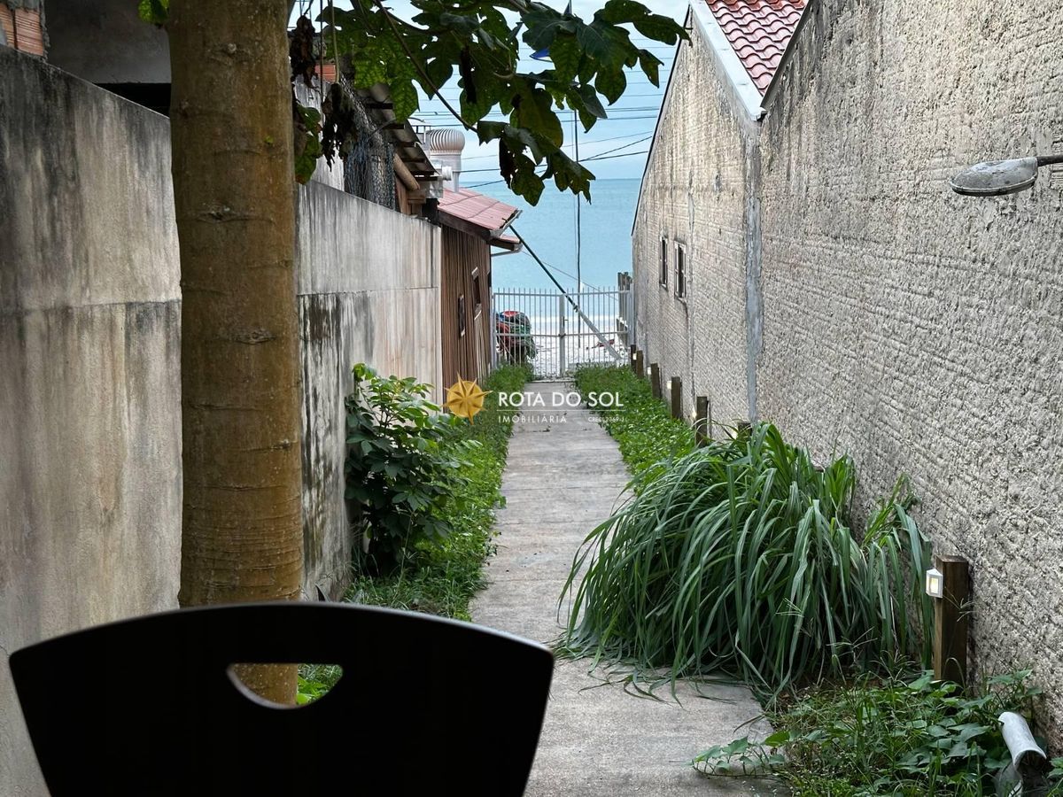 Casa de praia à venda quadra mar à venda Praia Centro Bombinhas SC - 18