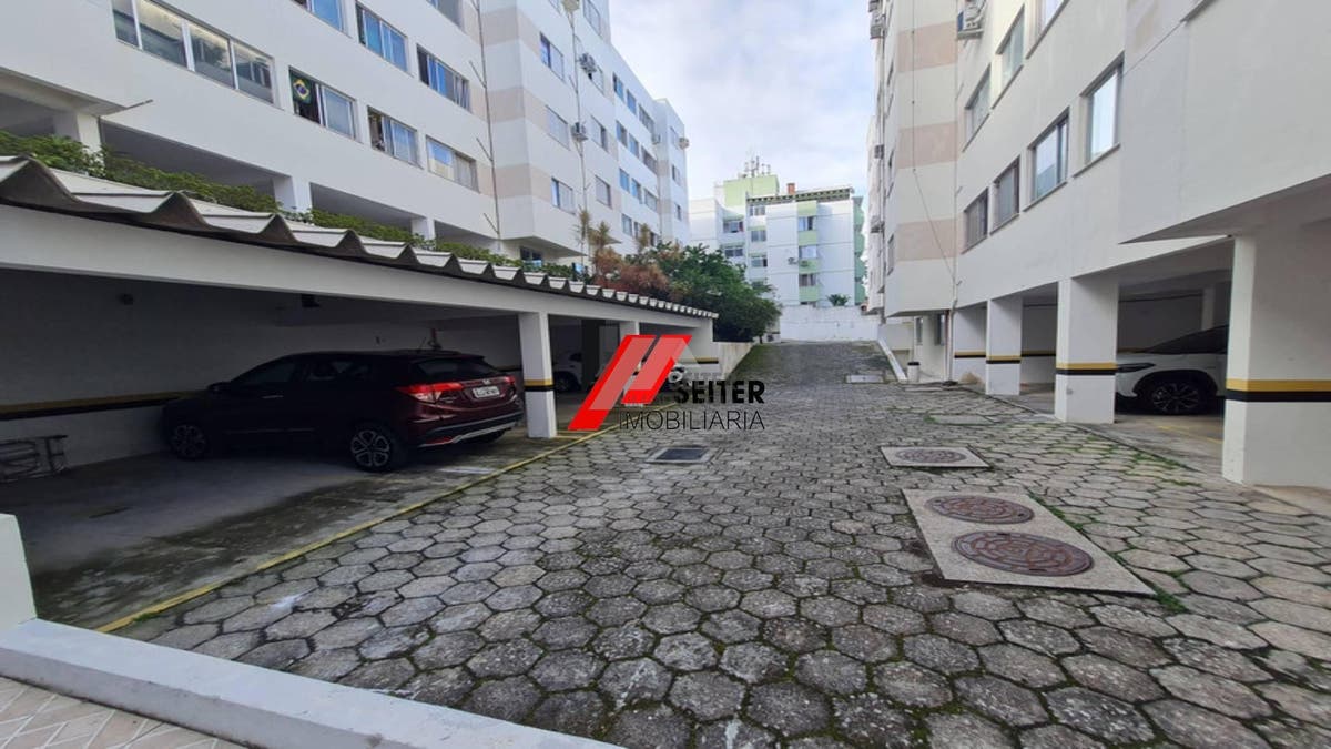 Cobertura a venda proximo da Ufsc Carvoeira