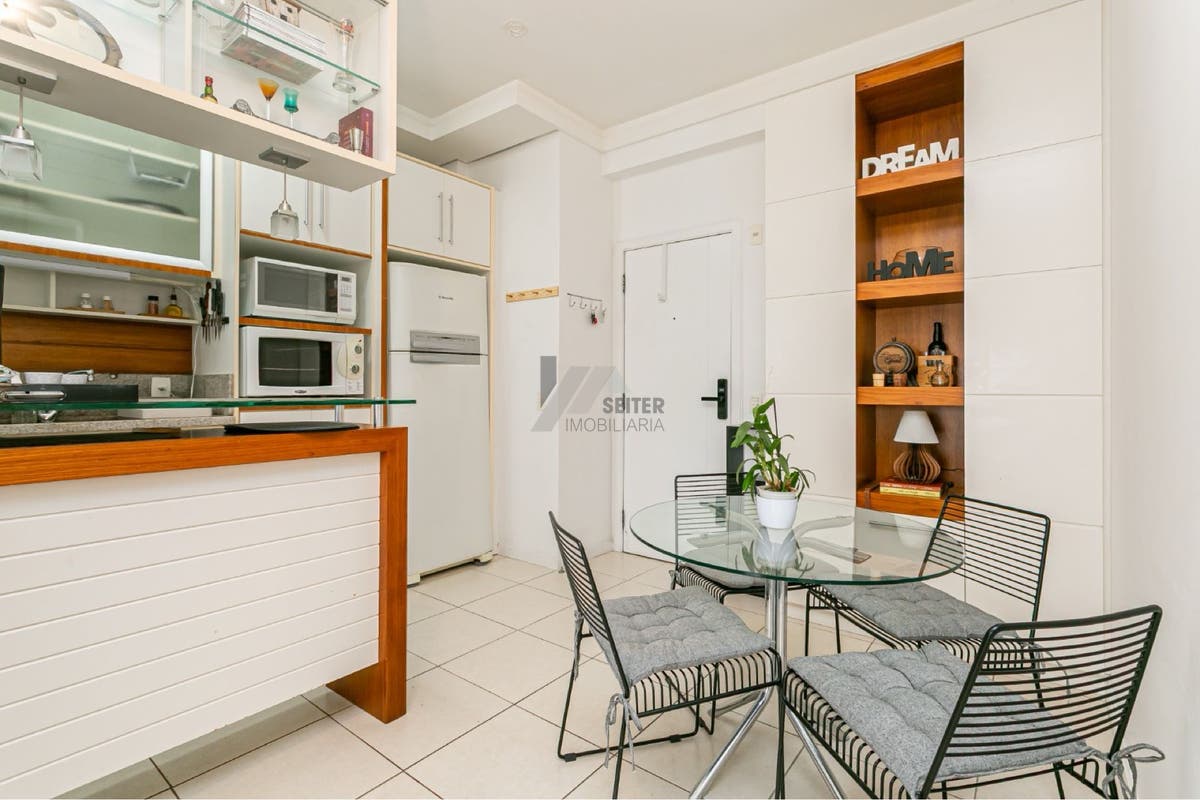 Residencial › Apartamento, 2 dormitórios, para Aluguel no Itacorubi-