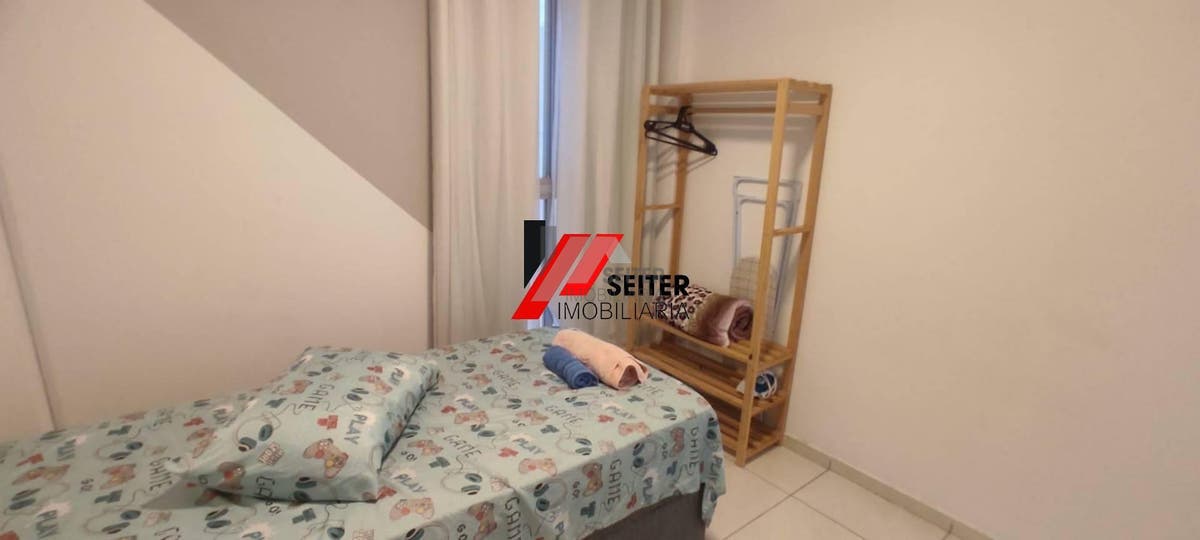 Apartamento mobiliado a venda no centro de Florianopolis