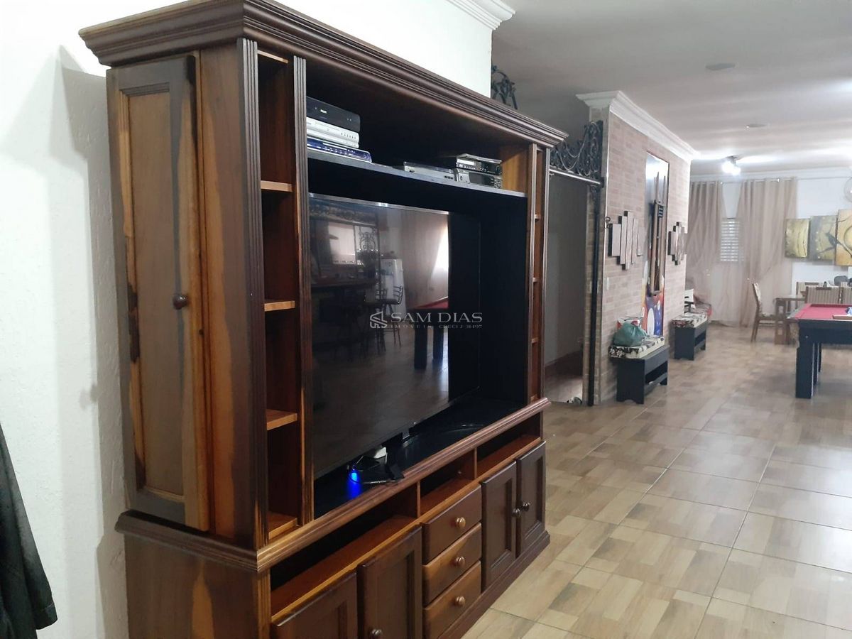 Casa, 1 quarto, 340 m² - Foto 19