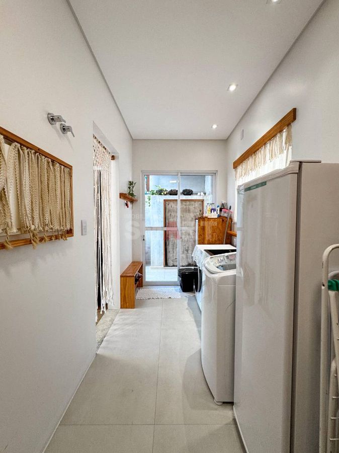Ampla casa Mobiliada com 1 Suíte com Closet + 2 Quartos no São Luís