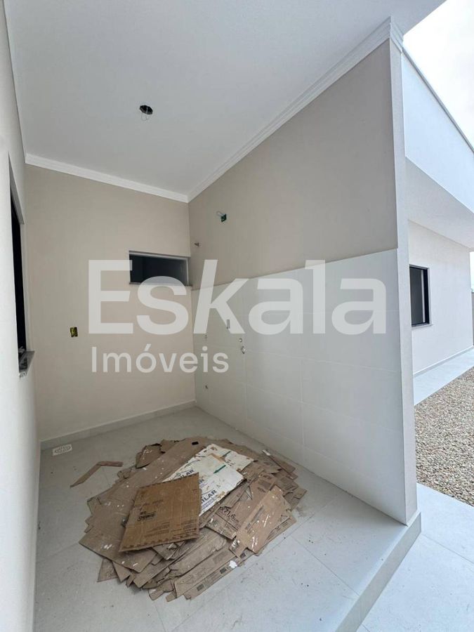 Casa geminada com 01 suíte + 02 quartos escolinha - guaramirim