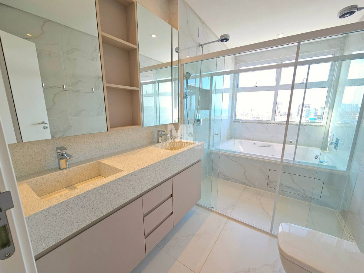 Apartamento frente mar