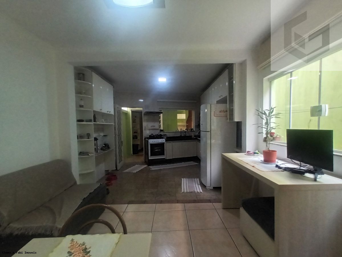 Casa com 3 quartos à Venda, Vila Carrão - São Paulo