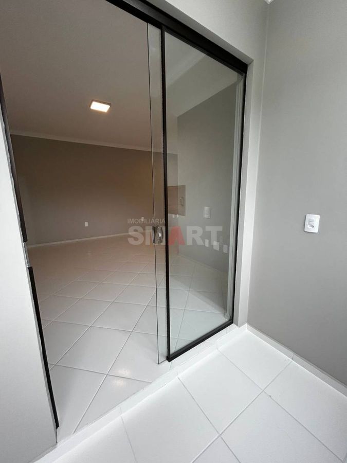 Apartamento 1 Suite e 2 Quartos no Bairro Nova Brasilia