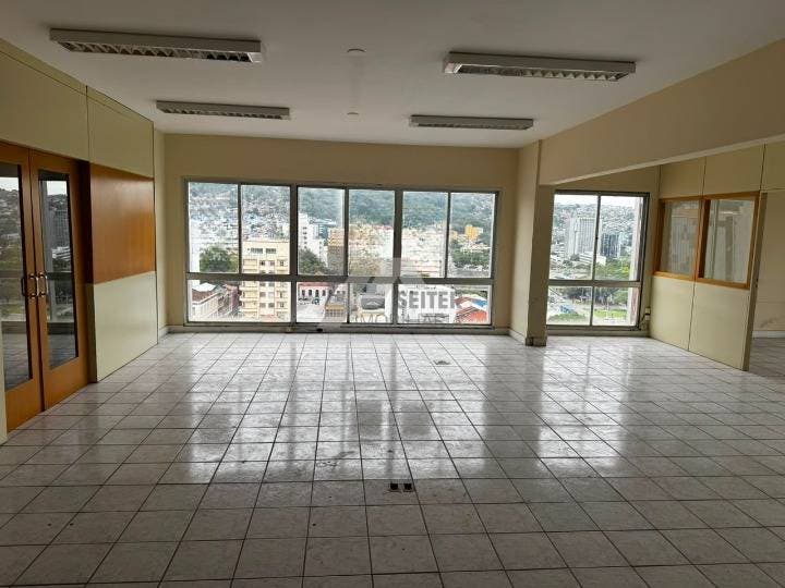 Sala Comercial no Centro