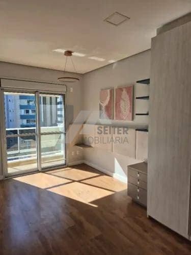 Apartamento com 2 Quartos, Centro - Florianópolis