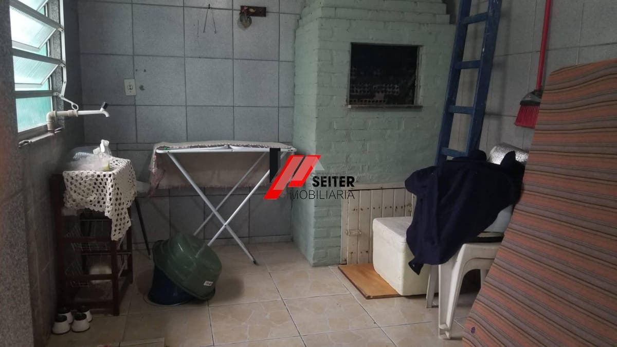 Casa 3 dormitórios com suite venda Pantanal Florianópolis