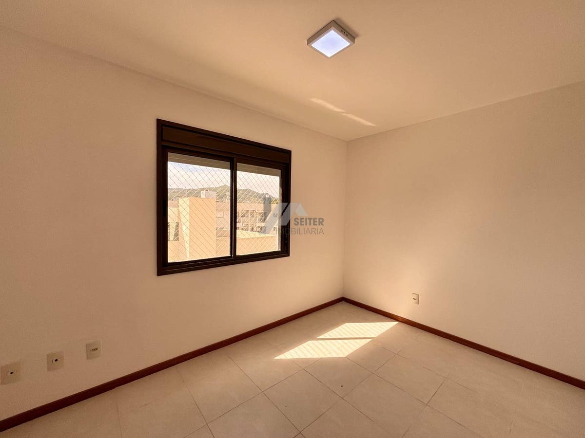Apartamento com 2 suites à venda no bairro Trindade