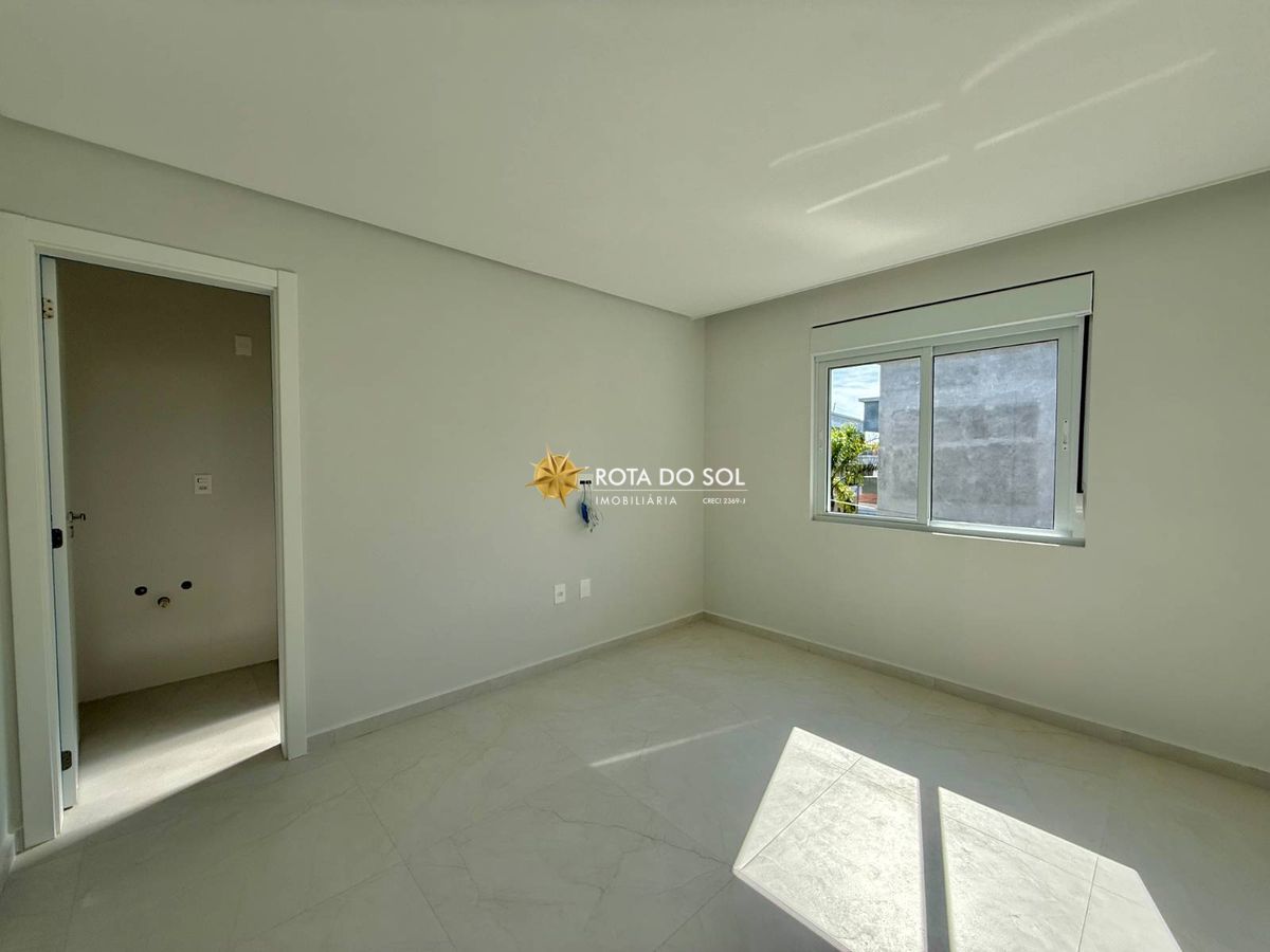 Vila das Galés Triplex 3 Suítes Beira Mar Praia Quatro Ilhas Bombinhas SC - 13