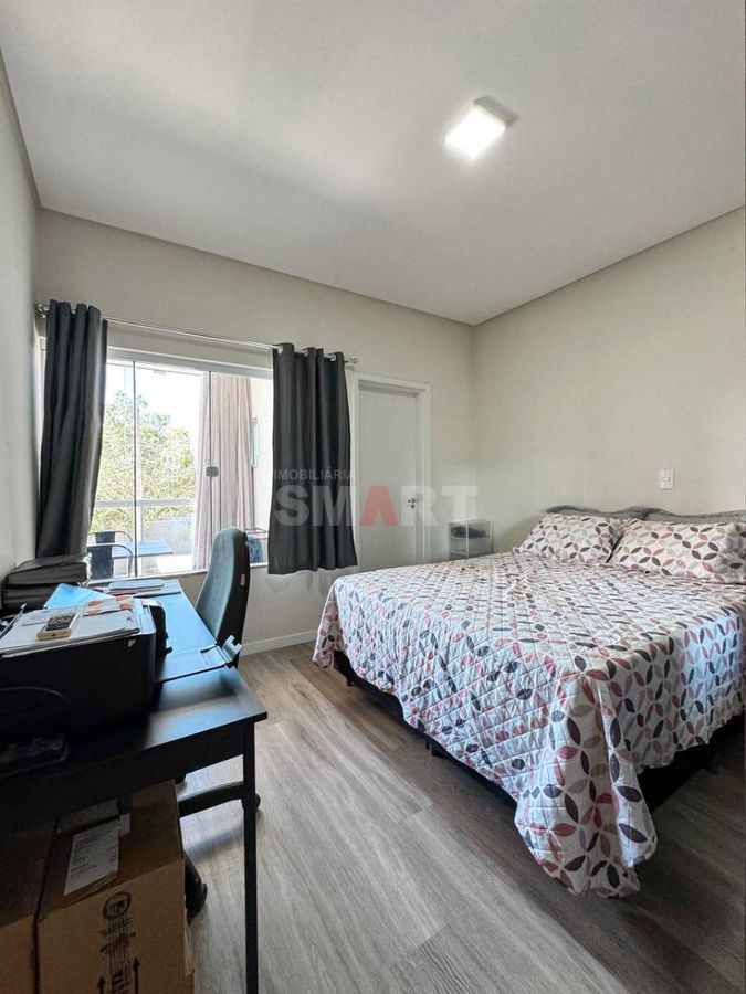 Apartamento Suite+2 Jaraguá Esquerdo
