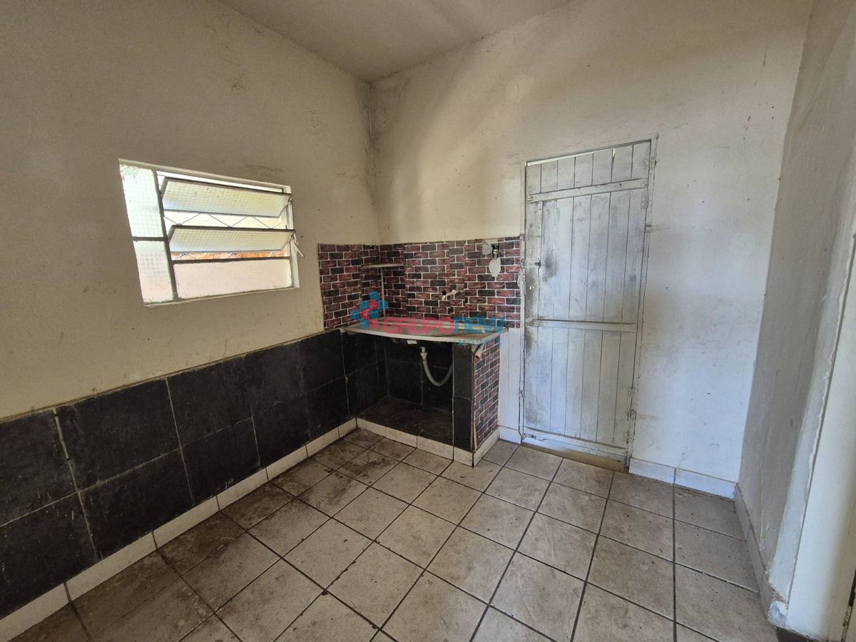Casa , à Venda - Cachoeirinha - Belo Horizonte