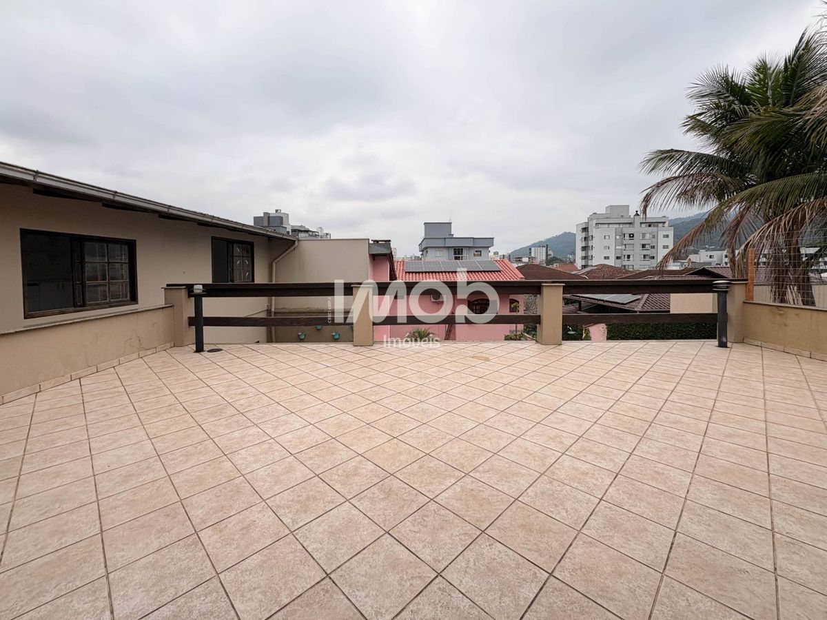 Casa, 3 quartos, 250 m² - Foto 19