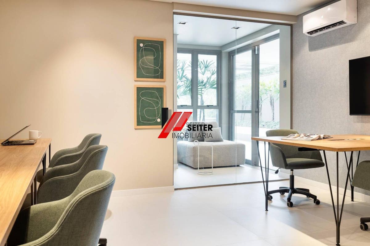 Apartamento a venda de 3 dormitorios com 2 suites no bairro cacupé