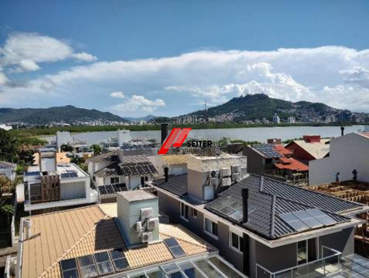 Casa a venda no bairro João Paulo com 4 dormitórios