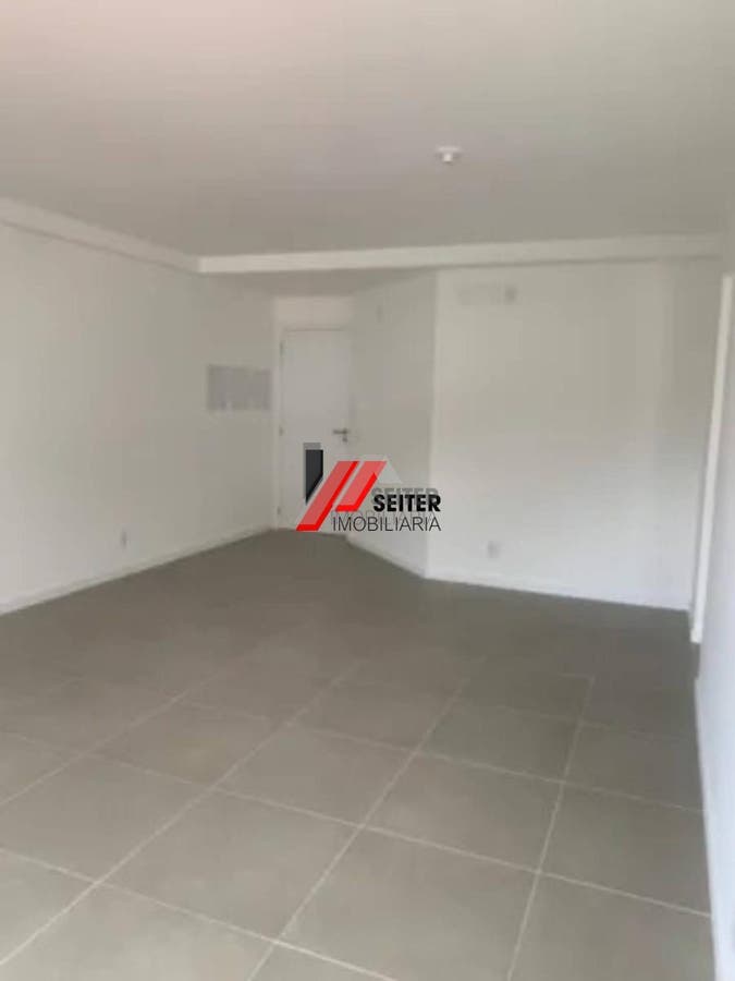 Apartamento de dois dormitórios com suite à venda na Carvoeira em Florianópolis