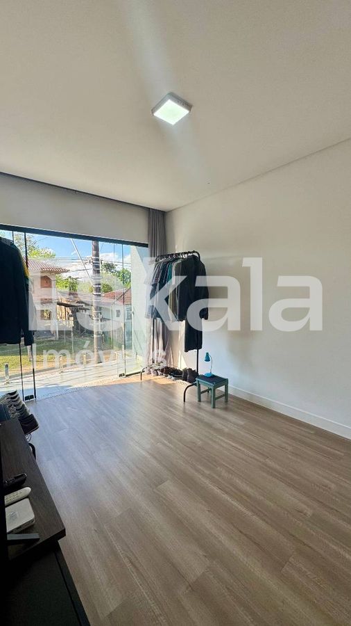 Sobrado Geminada 3 Quartos, Semi mobiliada Rau - Jaraguá do Sul