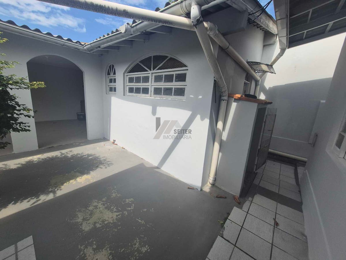 Casa de 4 quartos para alugar no Santa Monica Florianopolis