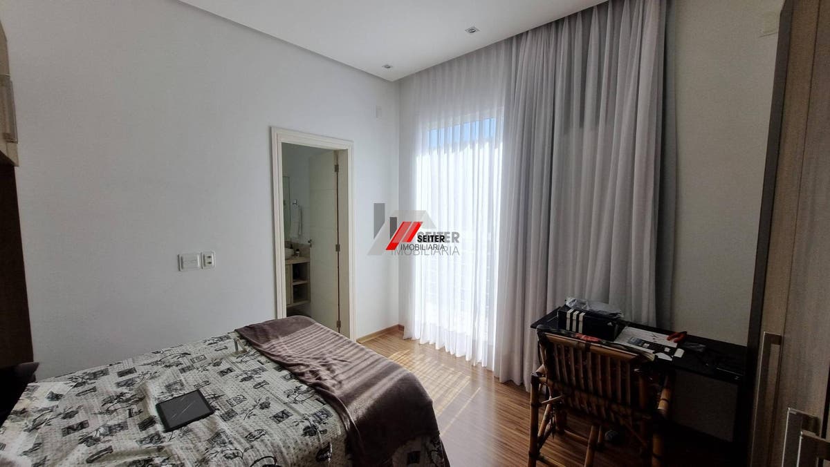 Casa de 3 suites a venda Lagoa da Conceiçao Florianopolis com 352 metros de area util
