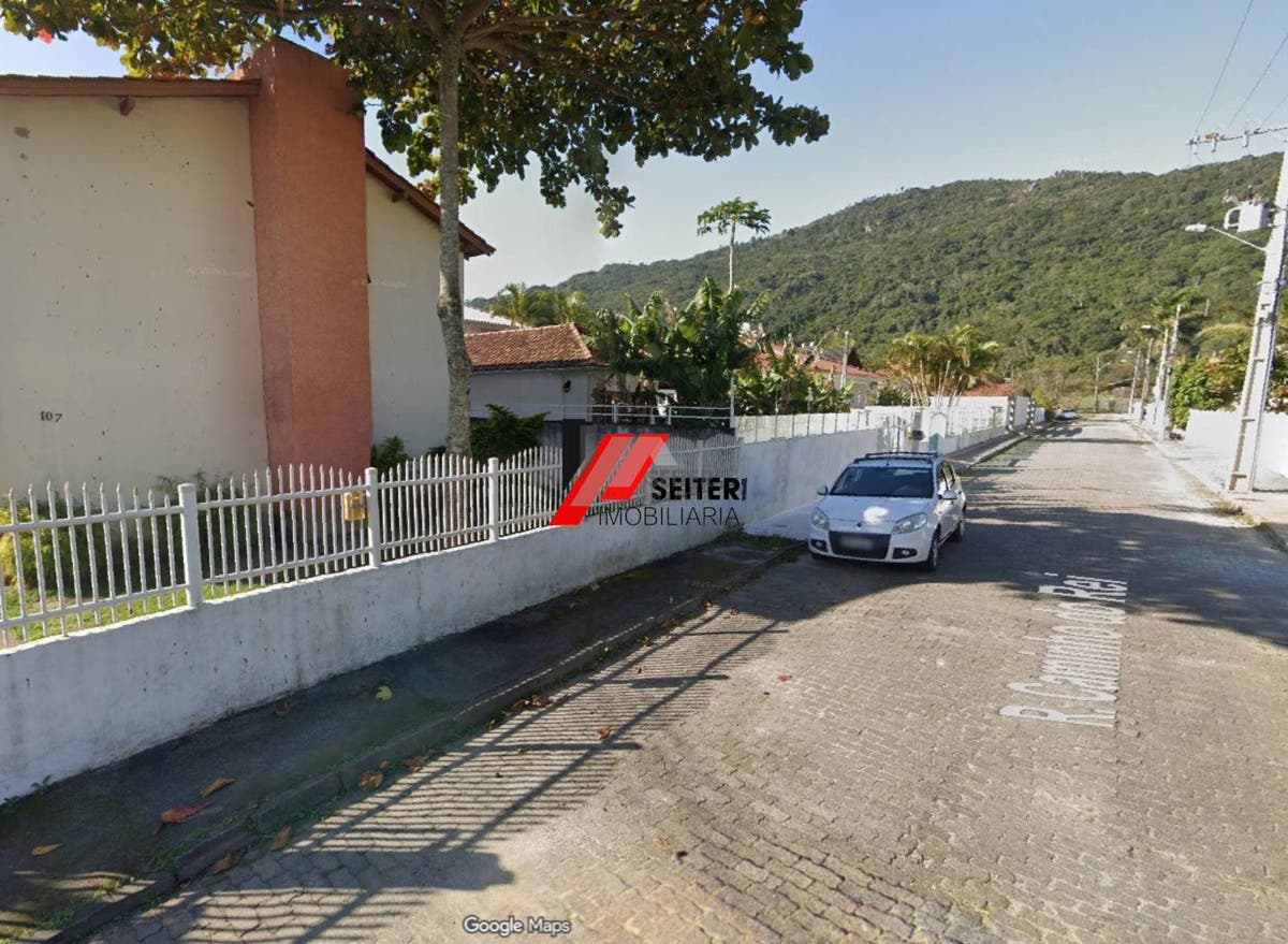 Terreno a venda com 5 apartamentos Cachoeira do bom Jesus Florianopolis